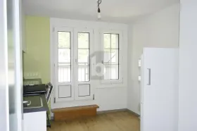 διαμέρισμα πάτωμα προς πώληση στο Έρστφελντ, Ελβετία