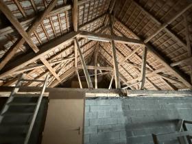 Χωρισμένη σε οικόπεδα, Πολυκατοικία Lugnez Προς πώληση Ελβετία