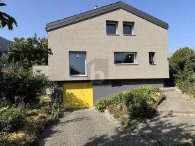 Вилла для продажи в Шарра-ле-Шен, Швейцария Вилла для продажи в Шарра-ле-Шен, Швейцария