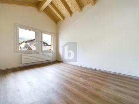 Leilighet i toppetasjen til leie i Frutigen, Sveits