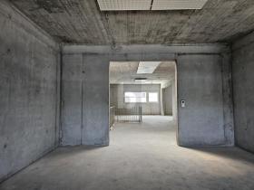 Hal Collombey Te Huur Zwitserland