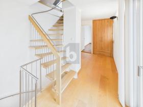 Önálló ház Täuffelen Kiadó Svájc