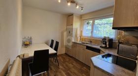 Maisons de ville d'angle Flüh Achat Suisse