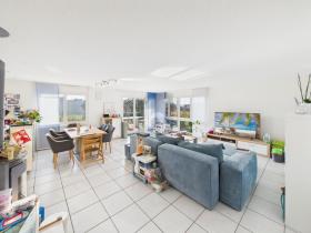 apartamento andar Neuenegg Aluguéis Suíça