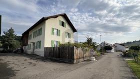 منزل منفصل للبيع في Courrendlin, سويسرا منزل منفصل للبيع في Courrendlin, سويسرا