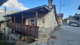Detached house for sale in Sobrio, Switzerland