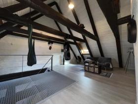 Двухуровневая квартира для продажи в Ла Шо-де-Фон, Швейцария Двухуровневая квартира для продажи в Ла Шо-де-Фон, Швейцария