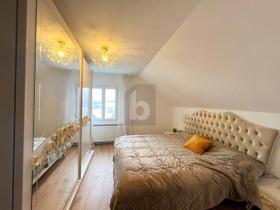 Vrijstaand huis Burg Te Koop Zwitserland