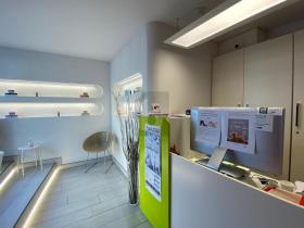 Πρακτική Μοντρέ Προς πώληση Ελβετία