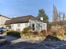 半独立式住宅 出租 于 马格登, 瑞士