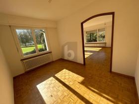 Enebolig Fontenais  Sveits