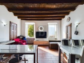 Floor Apartment Bissone for sale Switzerland