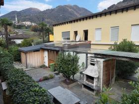 Μεσαίο σπίτι σειρά Golino Προς πώληση Ελβετία