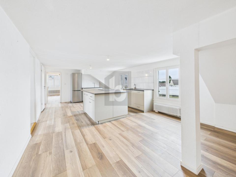 Многоквартирный дом Ребштейн Продаётся Швейцария