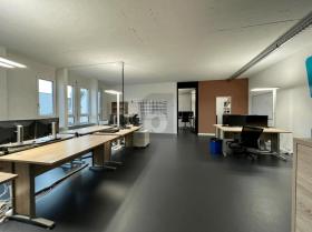 Irodahelyiségek Dietikon Kiadó Svájc