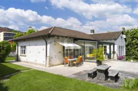 منزل منفصل ديلمونت للبيع سويسرا