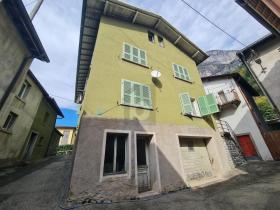 Enebolig Osogna Til salgs Sveits