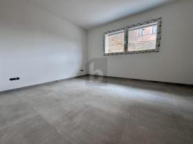 フラット ル・サンティエ 販売中 スイス