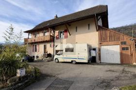 Farm house For Sale in Le Landeron, Switzerland