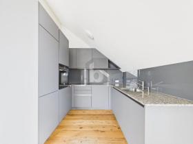 Zolder flat Bremgarten AG te huur Zwitserland