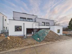 Vivienda adosada En venta en Möhlin, Suiza Vivienda adosada En venta en Möhlin, Suiza
