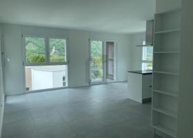 Floor Apartment For Sale in Claro, Switzerland