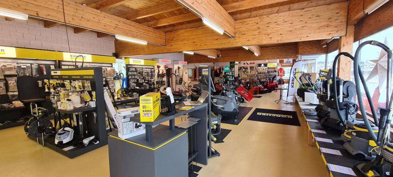 помещение магазина Ле Нуармон Продаётся Швейцария