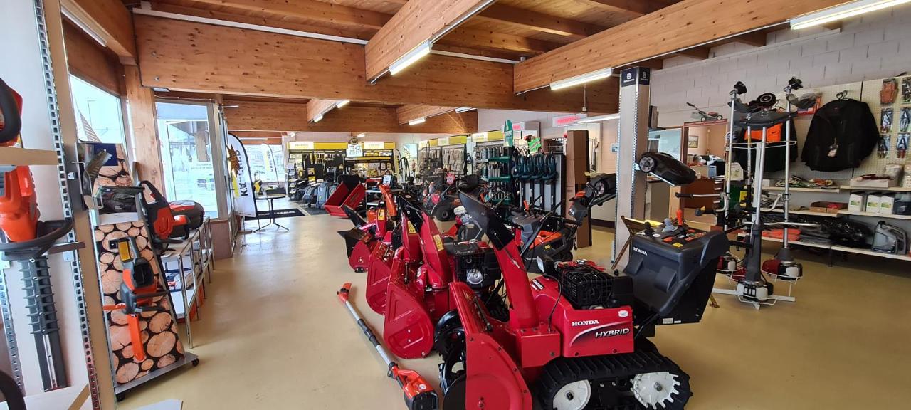 помещение магазина Ле Нуармон Продаётся Швейцария