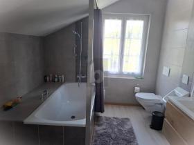 Vrijstaand huis Vendlincourt te koop Zwitserland