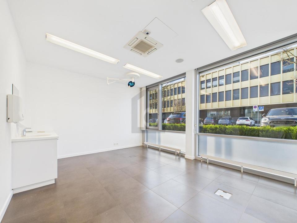 Офисное помещение Ньон В аренду Швейцария