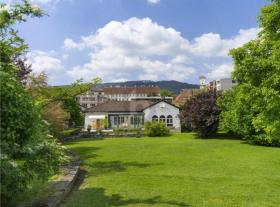 Einfamilienhaus Zu verkaufen in Delémont, Schweiz
