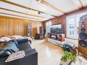 住宅／商業ビル シュヴァルツェンブルク 販売中 スイス