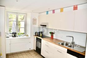 Leilighet over 2 plan Til leie i Allschwil-Iselin, Sveits