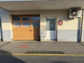 spazio ufficio In affitto a Forel, Svizzera