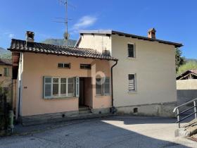 Detached house For Rent in Monteggio, Switzerland