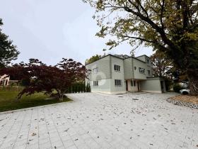 Floor Apartment For Sale in Bercher, Switzerland