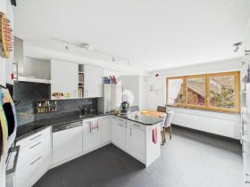 Floor Apartment For Rent in Gelterkinden, Switzerland