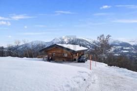 Charlet À vendre à Riddes-La Tzoumaz, Suisse Charlet À vendre à Riddes-La Tzoumaz, Suisse