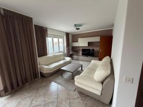 Floor Apartment For Sale in Balerna, Switzerland