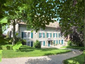 Floor Apartment For Rent in Pampigny, Switzerland