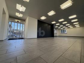 Office space For Rent in Zell an der Pram, Switzerland