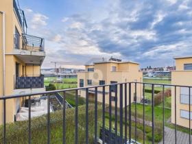 Floor Apartment For Rent in Brüttisellen, Switzerland