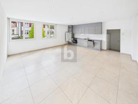 Apartamento térreo Para alugar em Hasle-Rüegsau, Suíça Apartamento térreo Para alugar em Hasle-Rüegsau, Suíça