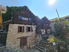 casa per le vacanze In vendita a Malvaglia, Svizzera