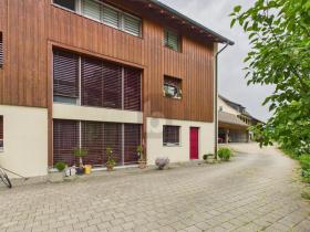 Maisonette lakás Kiadó a  oldalon. Diegten, Svájc