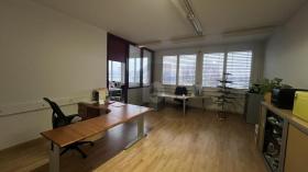 Immeuble de bureaux À louer à Les Acacias, Suisse