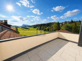 Floor Apartment For Rent in Le Lieu, Switzerland