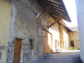 agriturismo In vendita a Essert-Pittet, Svizzera