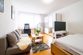 Floor Apartment for sale in Graz-Innere Stadt, Austria