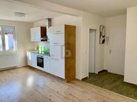 Floor Apartment for sale in Traismauer, Austria